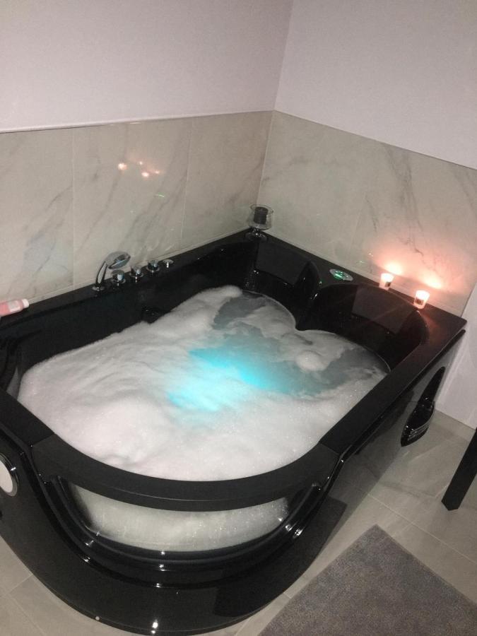B&B Del Corso Бари Экстерьер фото